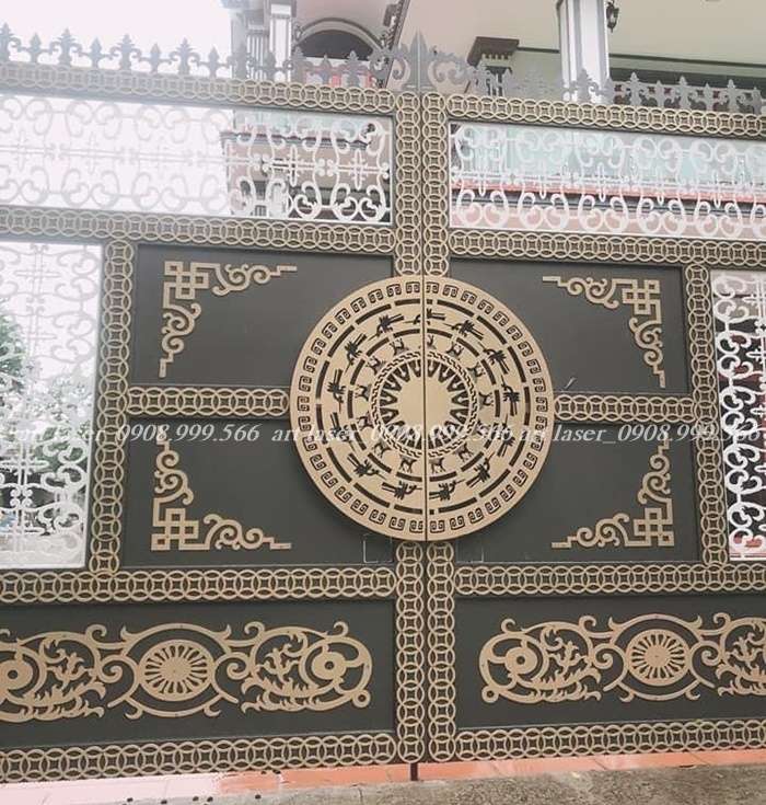 mẫu cổng sắt kín đáo Art Laser