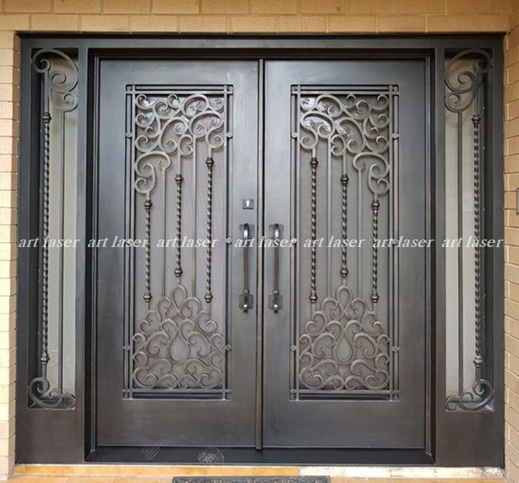 Cửa đi sắt mỹ thuật 4 cánh đẹp tại hà Nội
