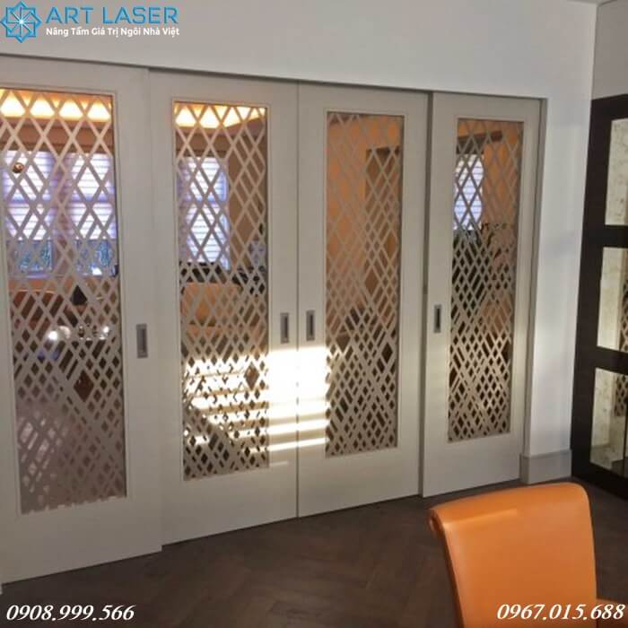 Giá cửa sắt kính sơn tĩnh điện tại ART LASER