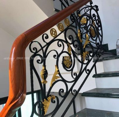 Giá cầu thang sắt mỹ thuật: Lựa chọn tinh tế cho ngôi nhà bạn