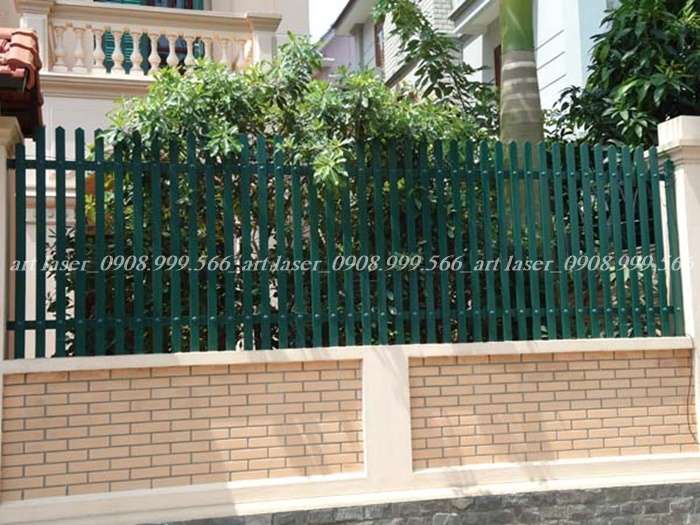 hang-rao-sat-hop-khu-nha-o-cao-cap-tien-ich-vuot-troi