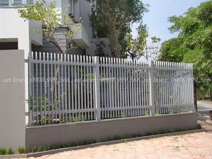 Vì sao mẫu hàng rào sắt hộp đẹp được sử dụng nhiều