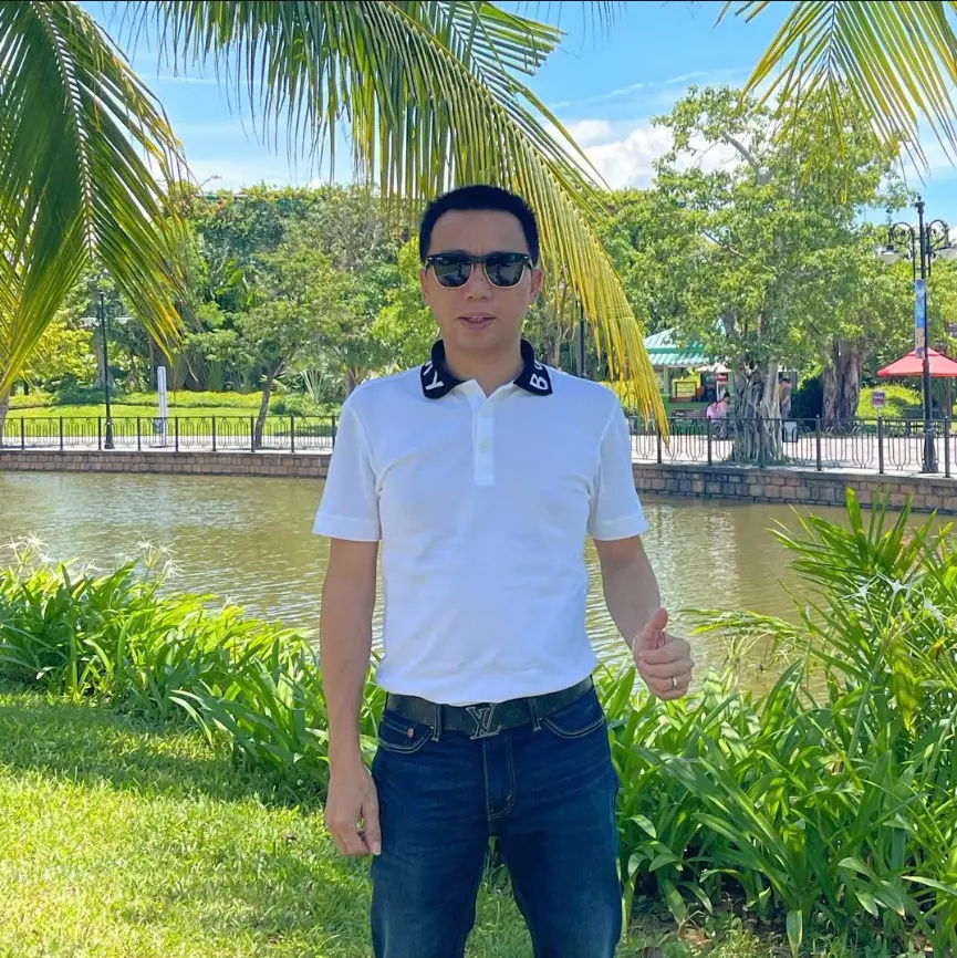 Anh Trần Mạnh Hùng - Art Laser