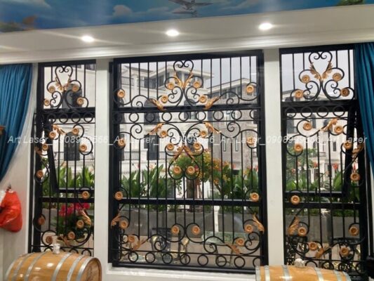 Nâng Tầm Đẳng Cấp Biệt Thự Với 30+ Mẫu Hoa Sắt Cửa Sổ Sang Trọng 2025
