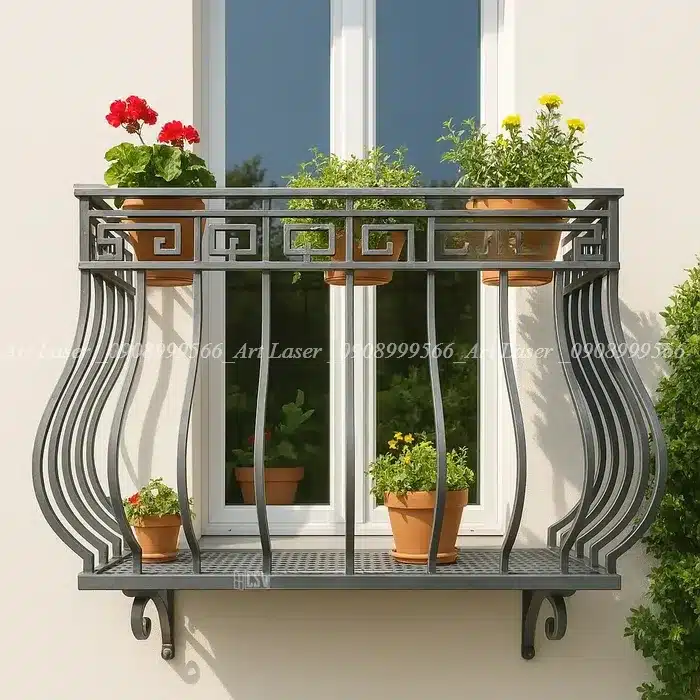 Lan can sắt hộp an toàn cho các căn hộ chung cư